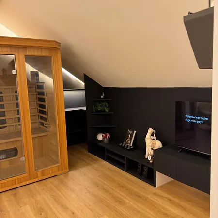 Cleopatre Apartment