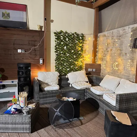 Cleopatre Apartment