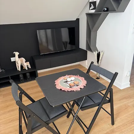Cleopatre Apartment